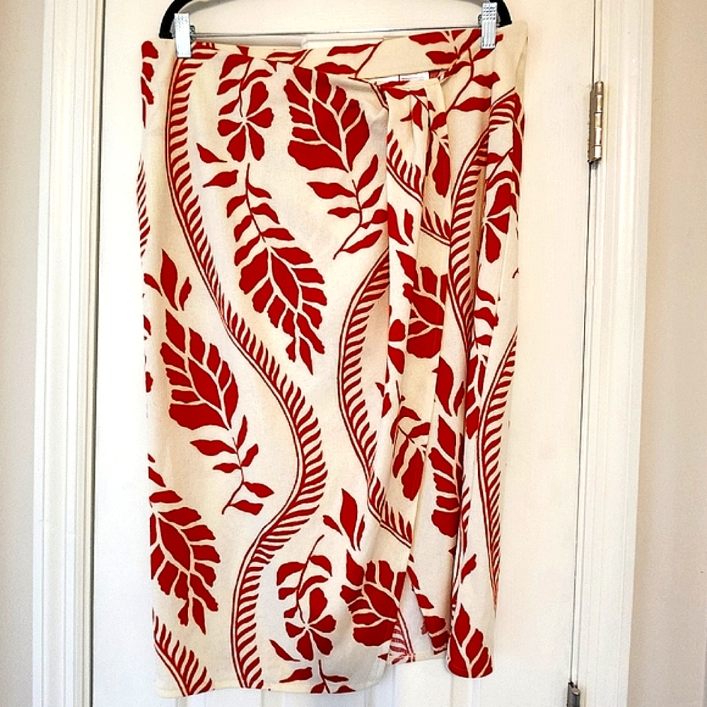 H&M Leaf Print Faux Wrap Red And Cream Midi Skirt Comfortable With Stretch - Picture 3 of 9